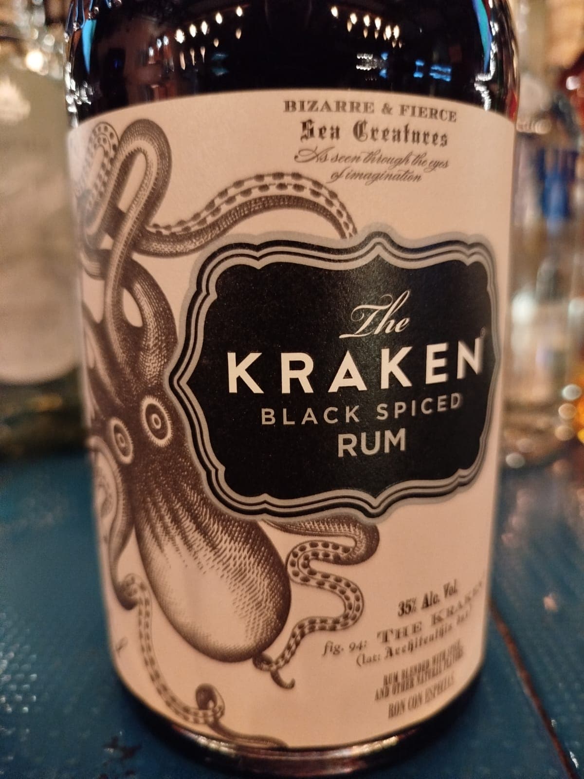 Botella Kraken rum