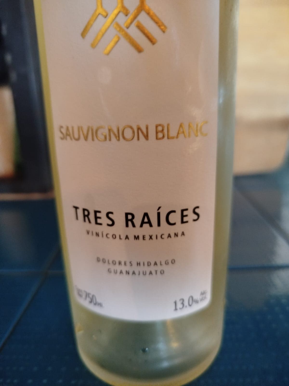 Botella Tres Raices